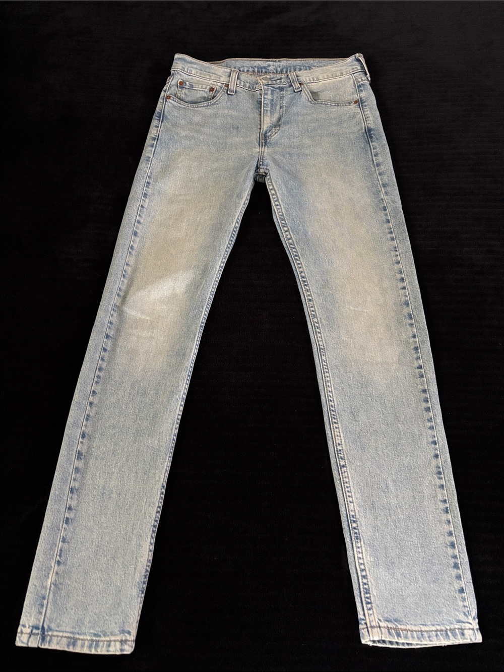 Levi's Sz 30/32 Men’s Light Wash Slim Straight Jeans